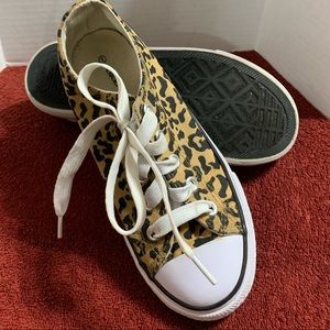 SOLD—Leopard Cheetah Animal print Tennis Shoe